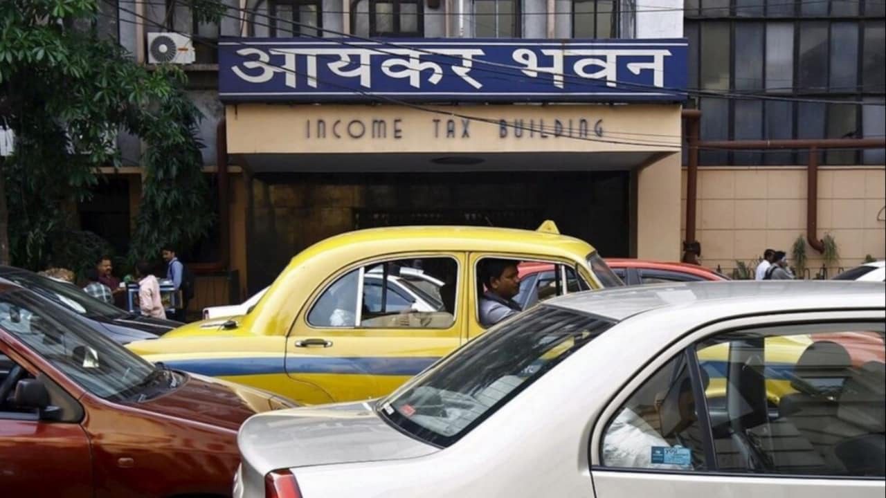 High value transactions: Income tax department sends notices on these 11 transactions, see details