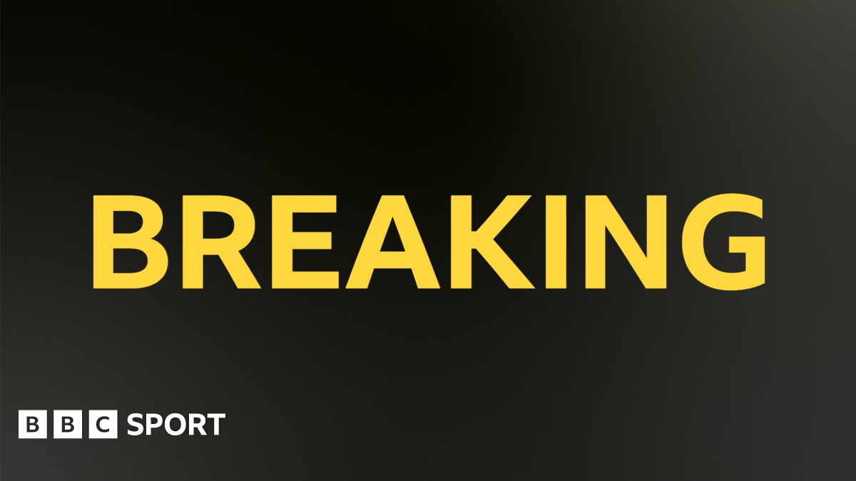 Scotland cap Armstrong signs for Aberdeen